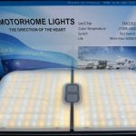 Amazon Black Fridayでキャンピングカー用の追加照明LEDを購入した 運転席-助手席間の頭上用のオリジナル照明がしょぼいので交換しようと購入、 しかし思ったよりデカイ!　試してみてデカ過ぎればバゲッジ室など他の場所への転用を検討しよう（汗）